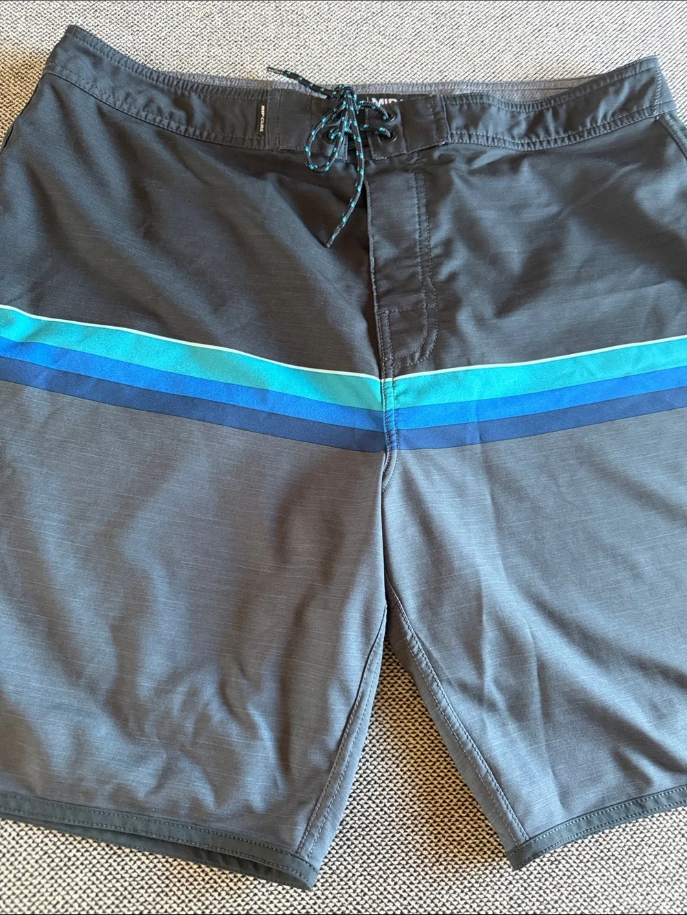 Rip Curl Men's Charcoal Boardshorts with Teal and Blue Stripes sz 36